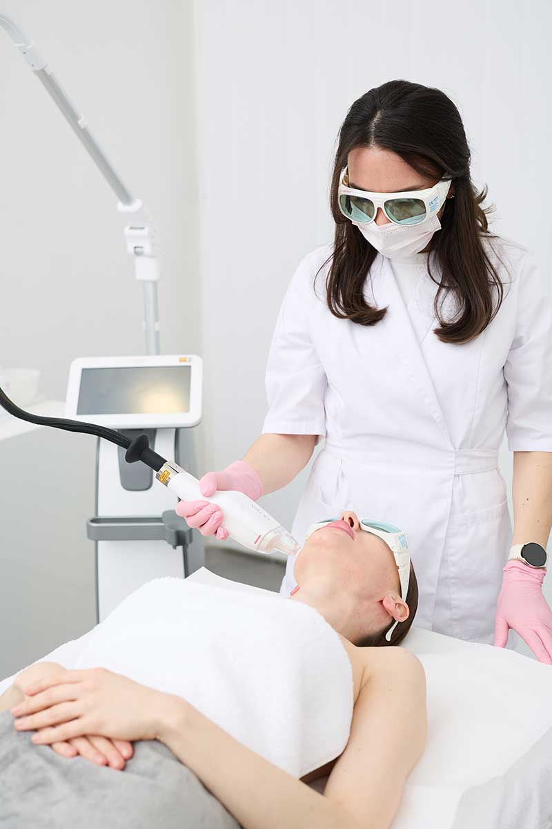 LaseMD Ultra Behandlung bei My Perfect Face Berlin-Mitte Am Zirkus 12